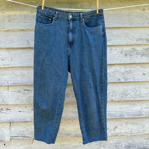 & Denim Mom jeans light blue raw hem casual curvy blue jeans